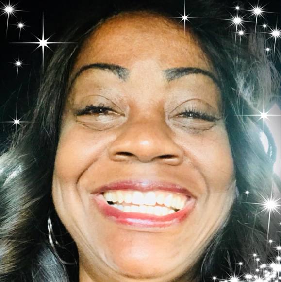 Meet your Posher, Evelyn - Picture 1 of 1